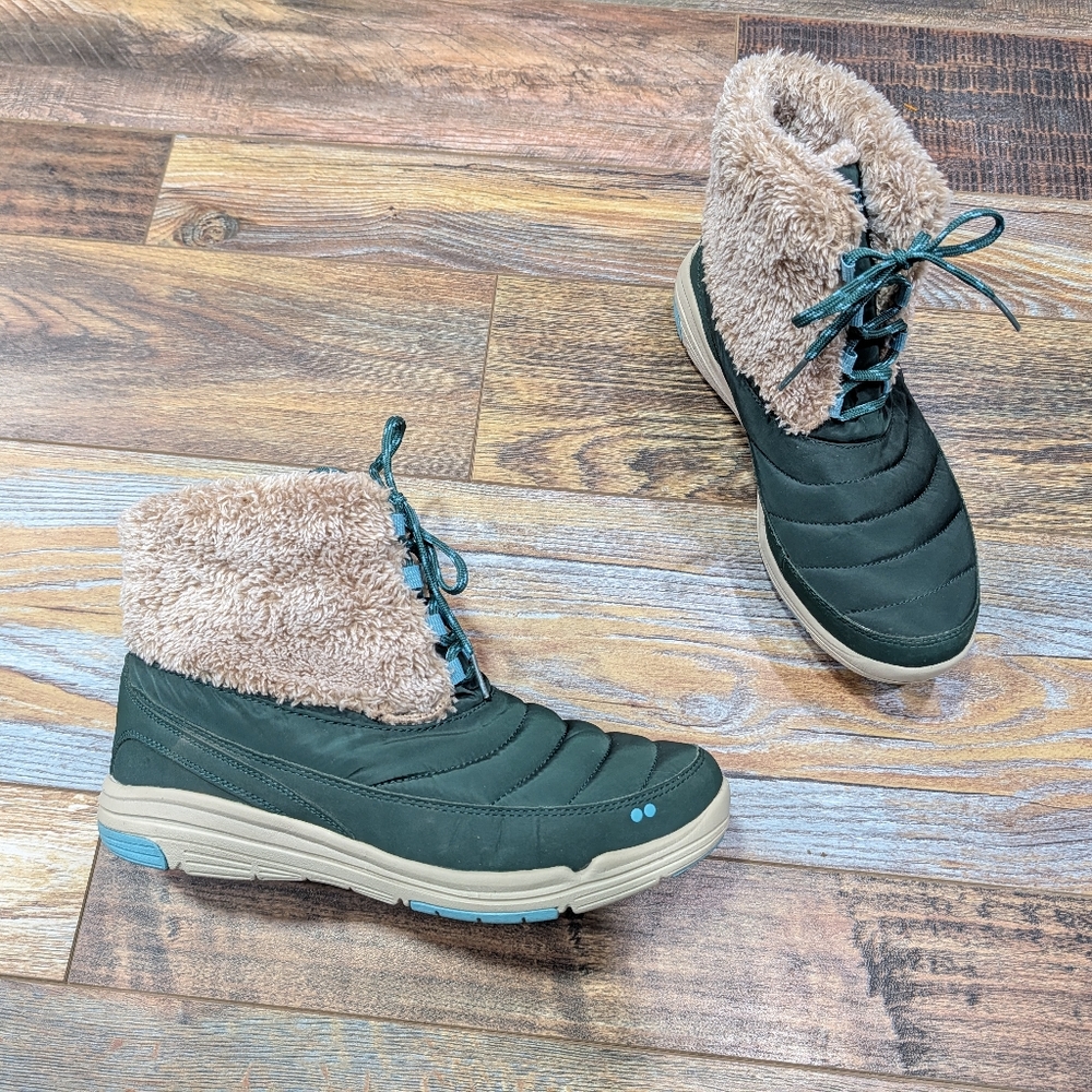 Ryka Addison water-repellent snow boots green Size 10